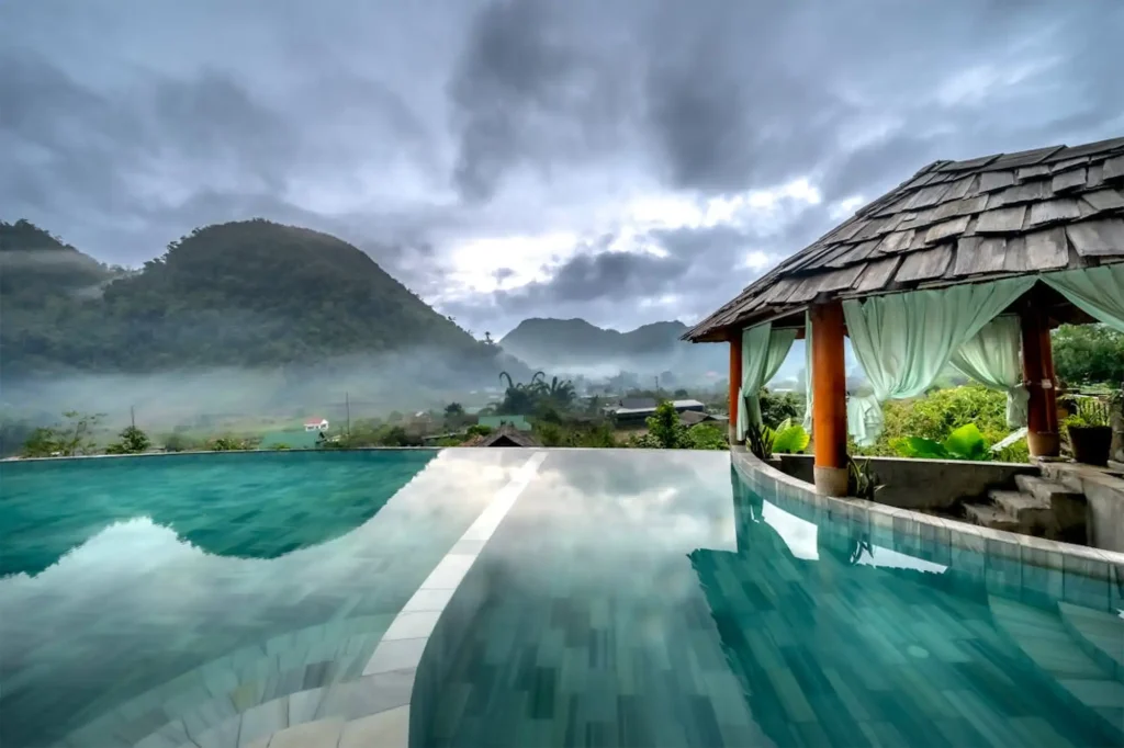 villas pool area.webp